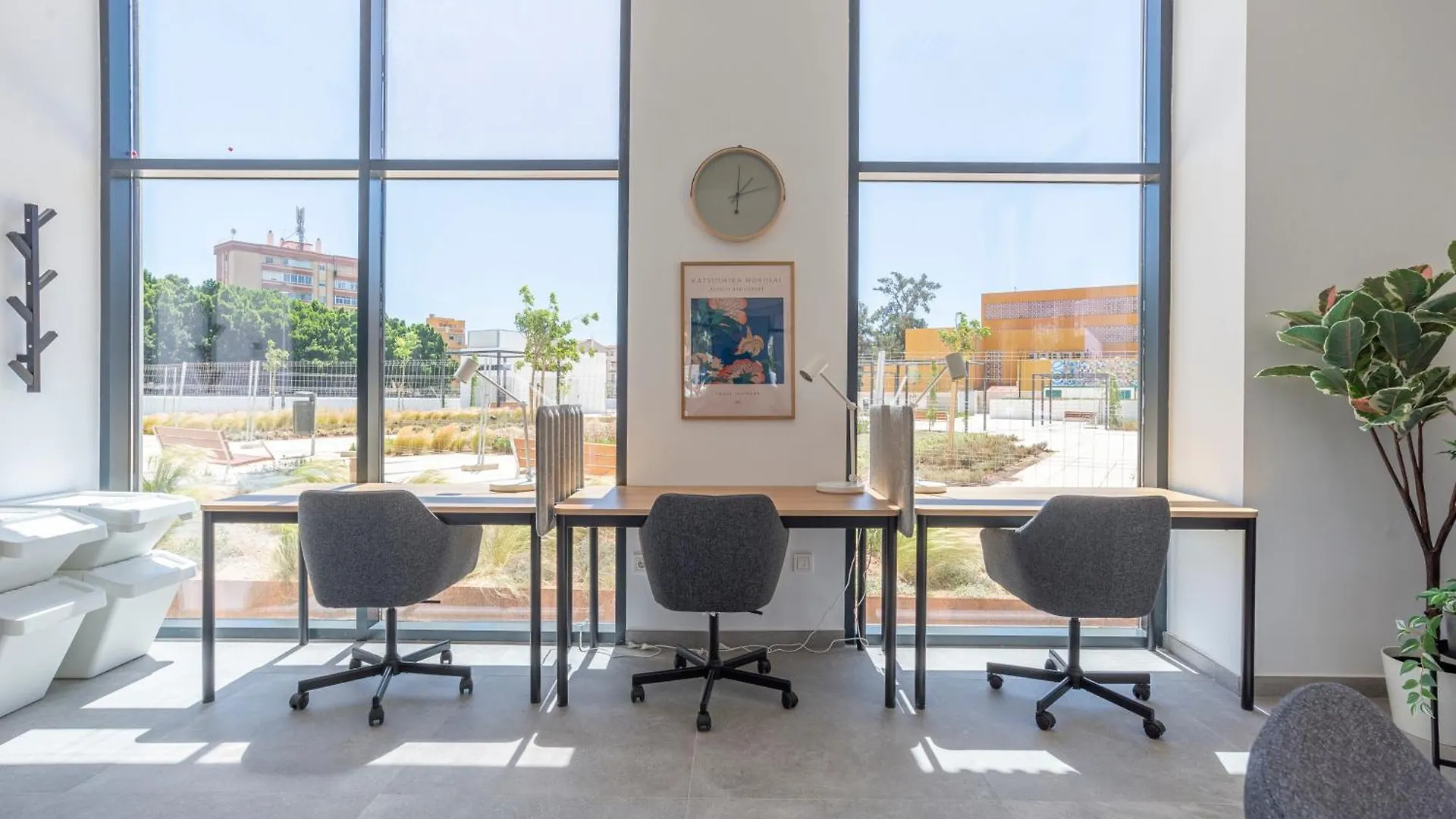 Skyline Rooftop Pool & Coworking By Ele Apartments Malaga