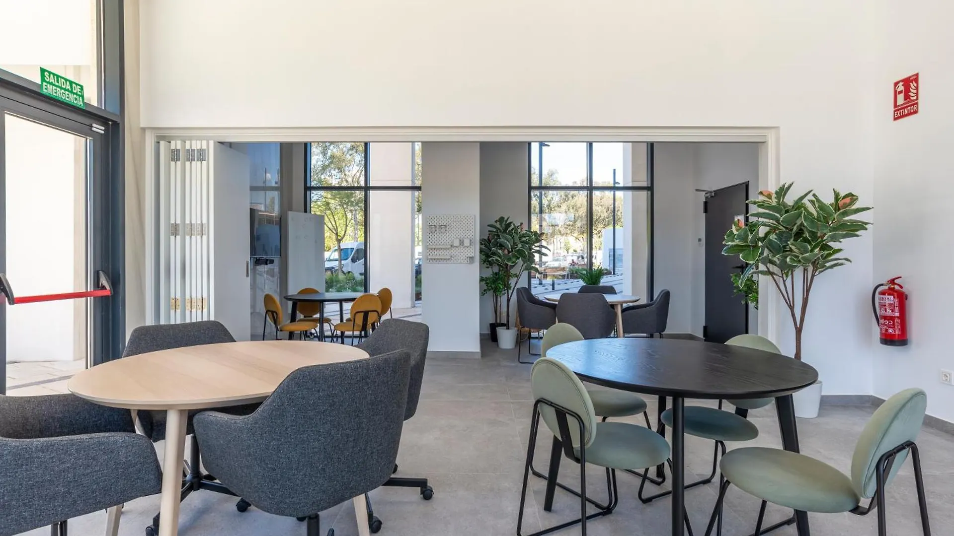 Skyline Rooftop Pool & Coworking By Ele Apartments Malaga 0*,  Spain